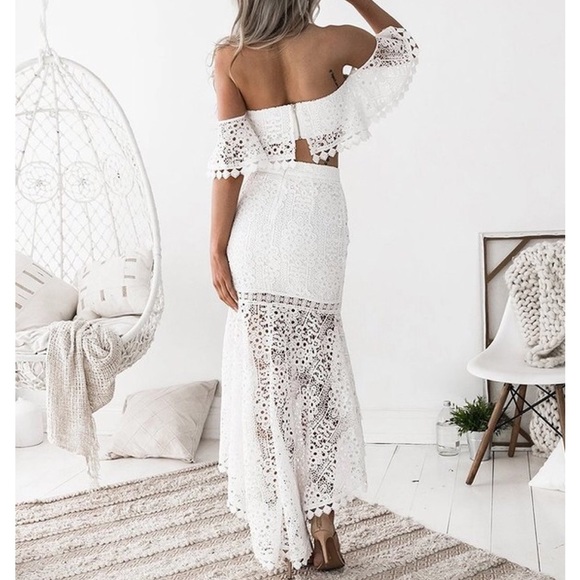 White Lace Trumpet Skirt Set - Picture 3 of 6